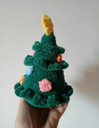 Albero di Natale amigurumi fatto a mano