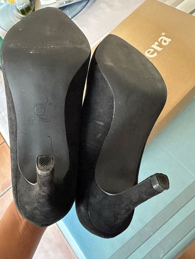 Zapatos de tacón negros ante