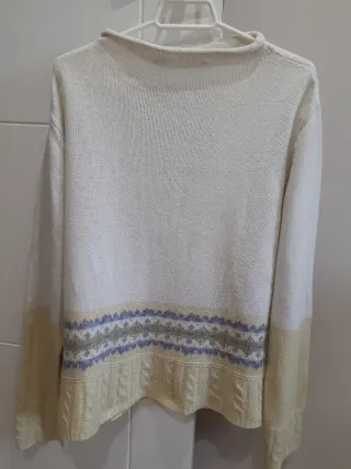 Jersey de punto beige y crudo con detalle jacquard