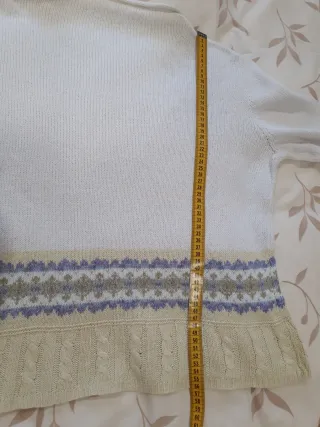 Jersey de punto beige y crudo con detalle jacquard