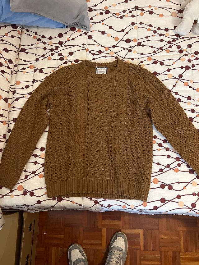 Jersey de lana trenzado marrón