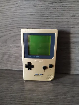 Game Boy Pocket Dorada Nintendo