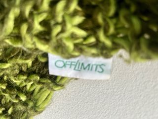 Sciarpa a maglia con  pon pon