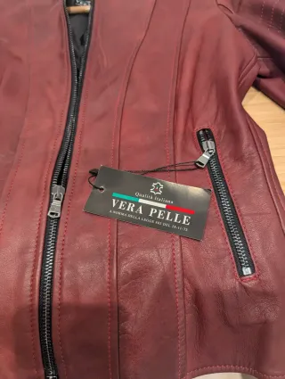 Chaqueta Italiana Cuero Cordero Roja nueva