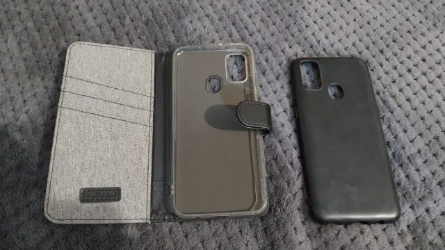 Funda y carcasa móvil M21 y M30