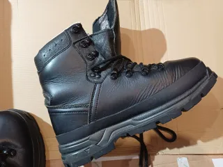 Botas de montaña negras. Thinsulate. Negras.