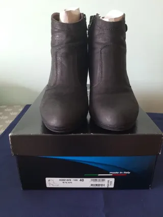 Stivaletti Nero Giardini numero 40