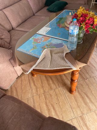 Mesa de salón grande de cristal y tengo 160x90