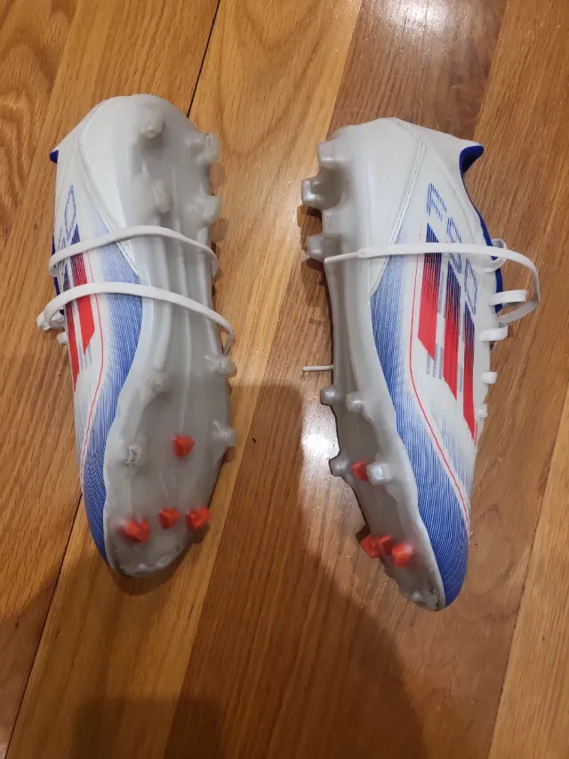 Botas de fútbol Adidas F50 Talla 42 2/3..