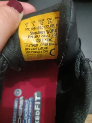 Deportivos Skechers Negros