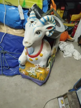 Máquinas infantiles caballitos monedas