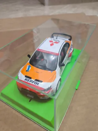 Scalextric Mitsubishi Repsol Avant Slot