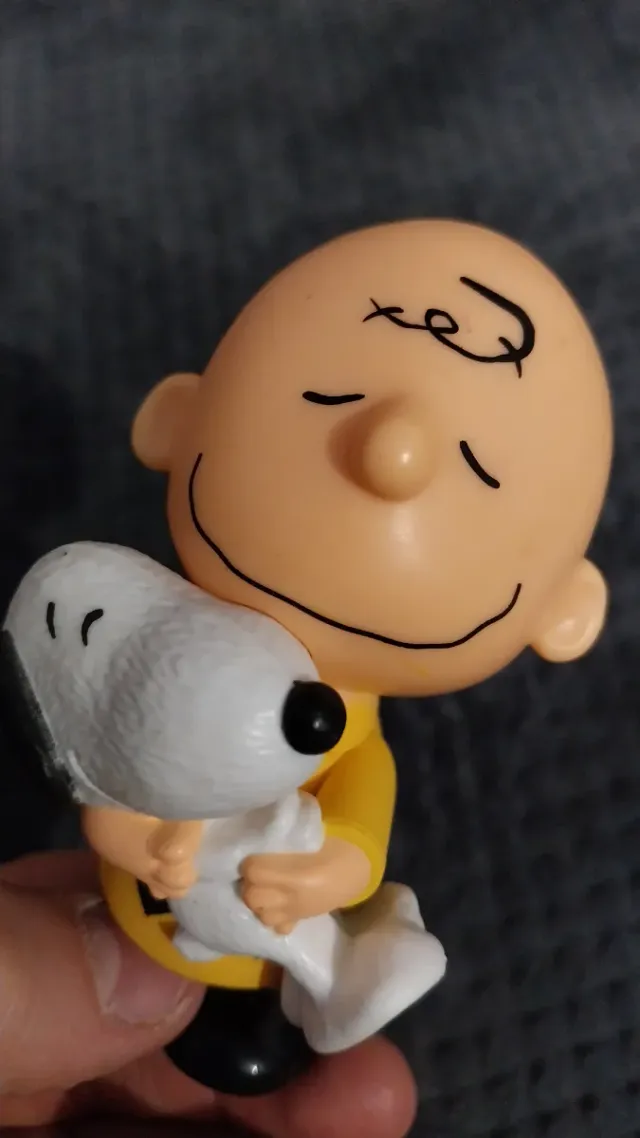 Figura Charlie Brown y Snoopy