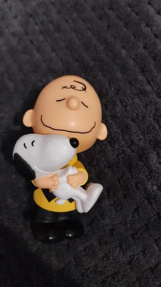Figura Charlie Brown y Snoopy
