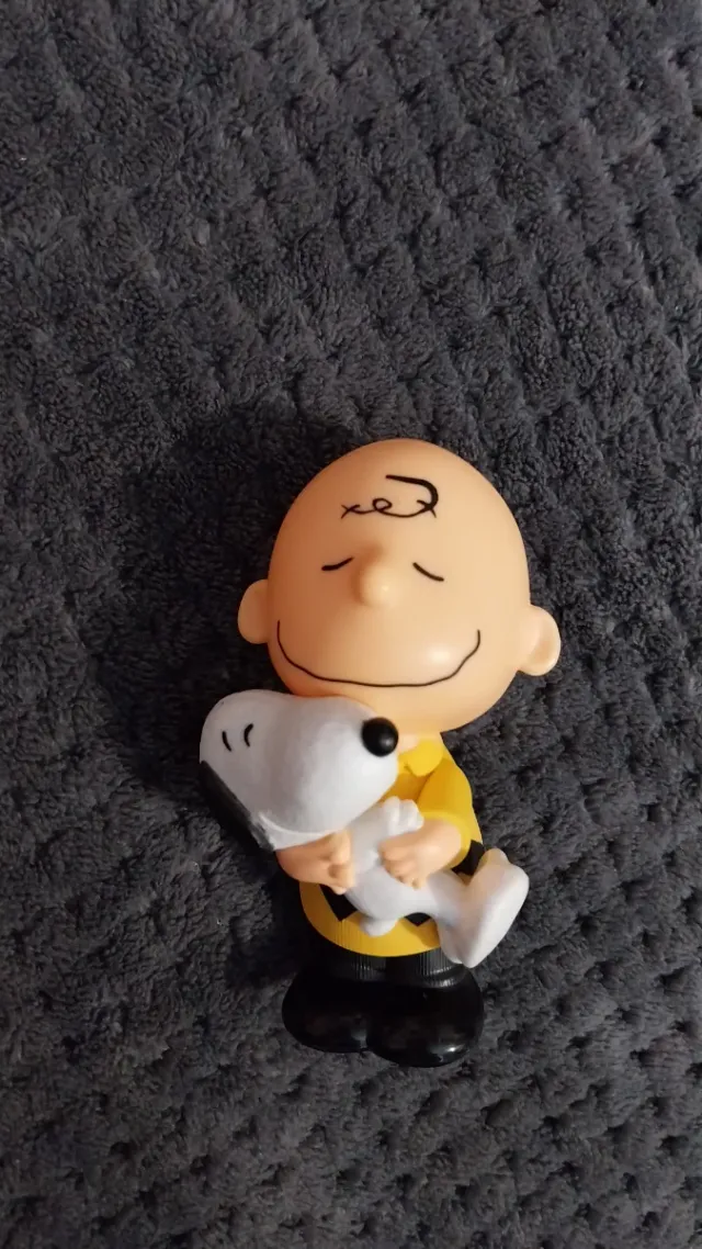 Figura Charlie Brown y Snoopy