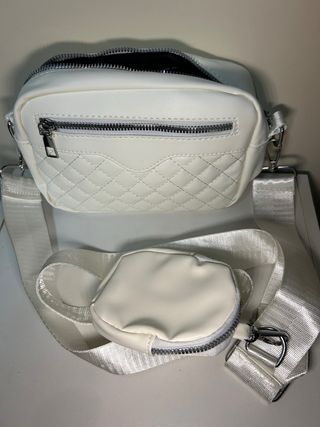 Bolso blanco acolchado con monedero