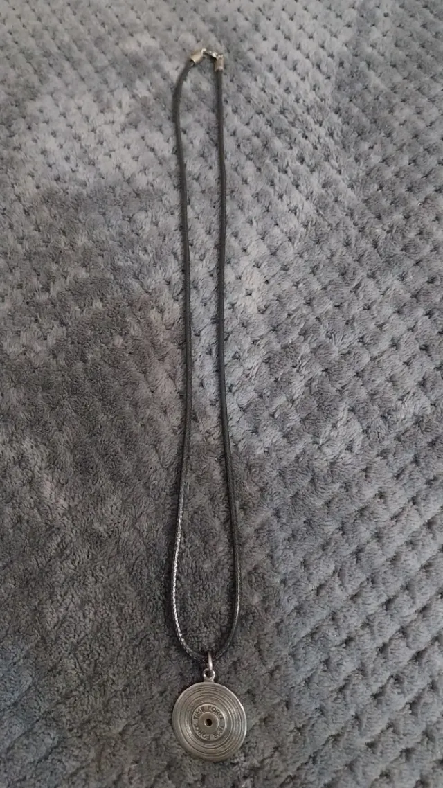 Collar Time Force plateado