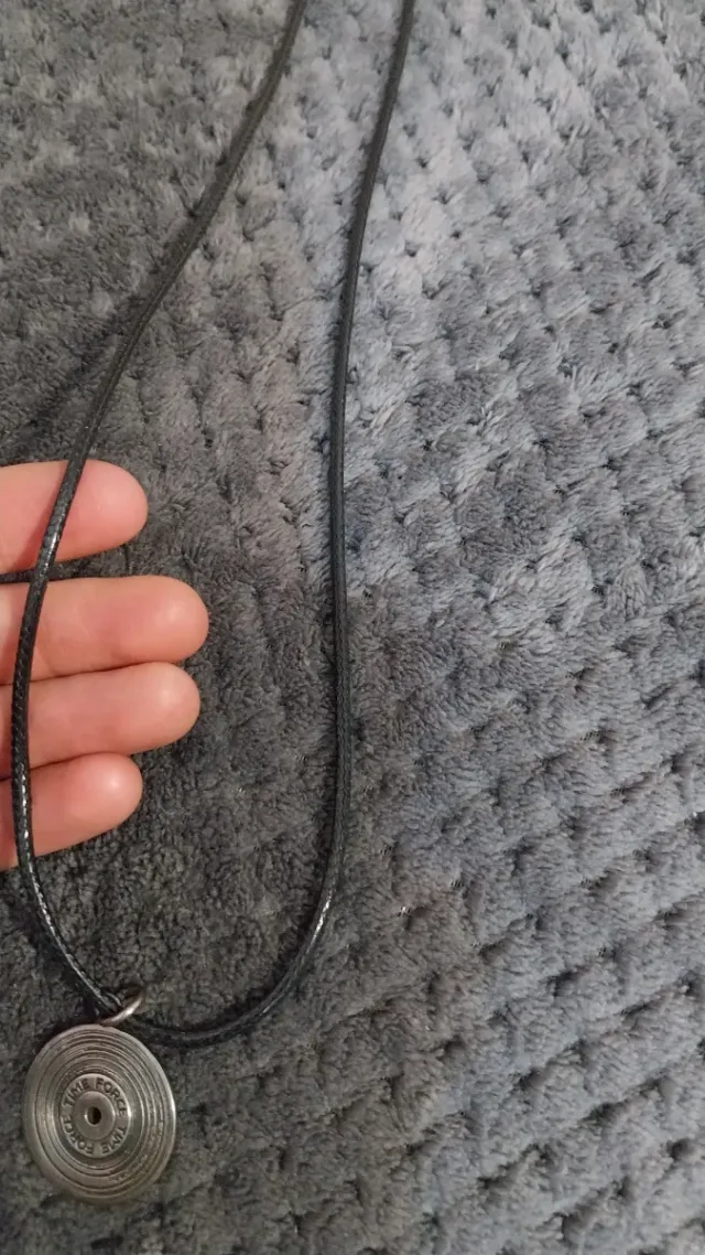 Collar Time Force plateado