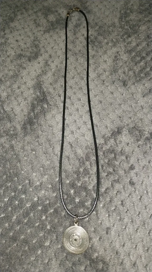 Collar Time Force plateado