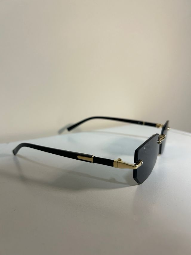 Gafas de sol elegantes sin montura