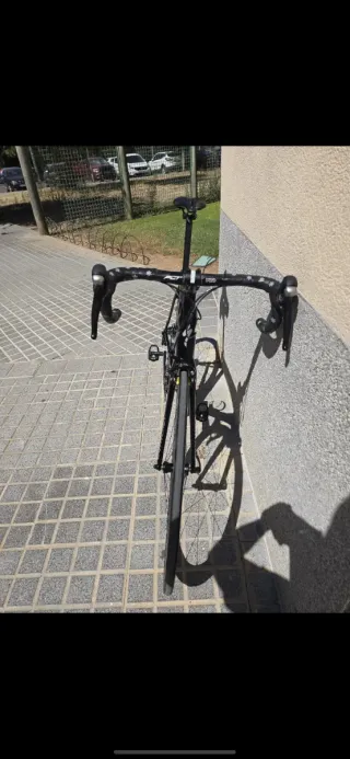 Specialized Tarmac + ruedas de 400€ + regalos