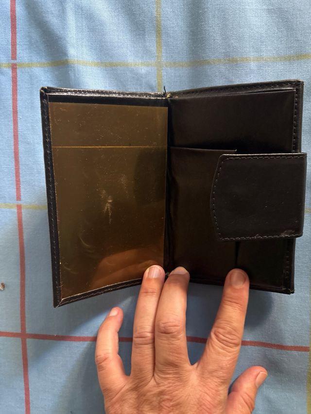 Cartera Billetero Cuadros piel? negra