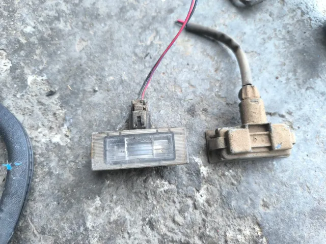 Luces matrícula Nissan Terrano 2