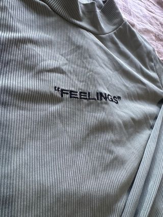 Camiseta verde Feelings cuello alto