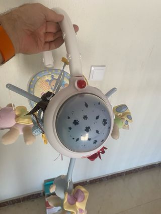 Móvil de cuna con ositos y mariposas