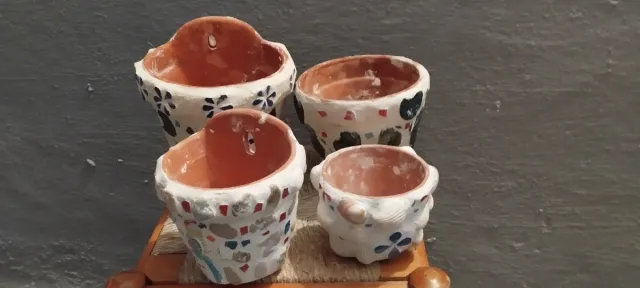Macetas de cerámica hechas a mano