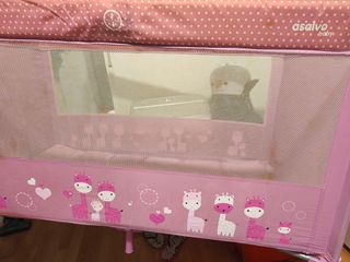 Trona Jané y Cuna plegable Asalvo Baby con pañales