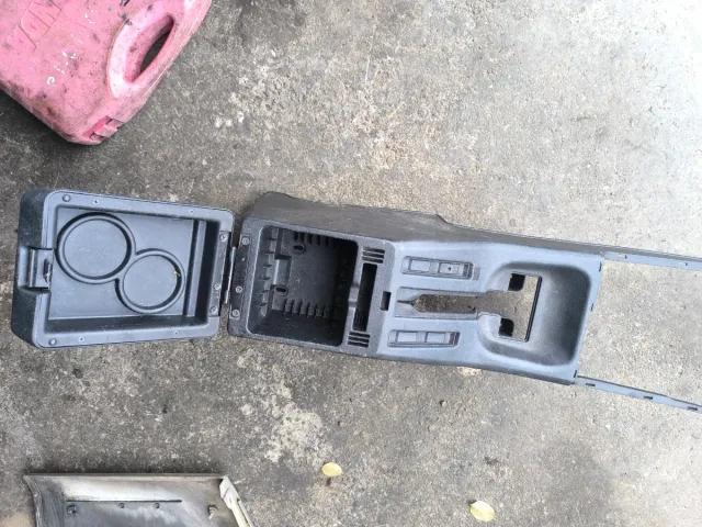 Apoyabrazos Nissan Terrano 2