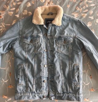 Cazadora vaquera Zara con interior de borreguillo