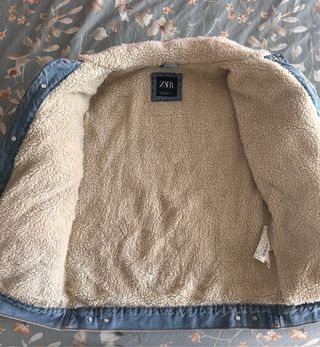 Cazadora vaquera Zara con interior de borreguillo