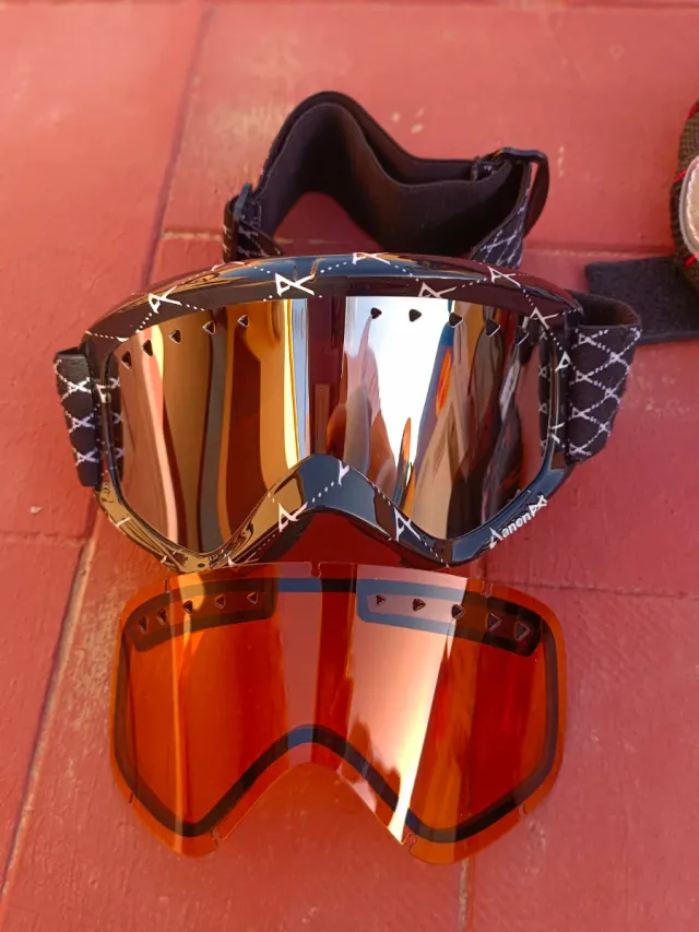 Gafas de nieve con lente naranja