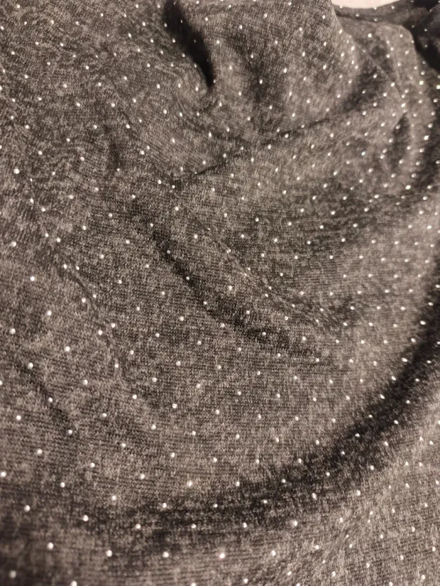 Camiseta de vestir mujer gris con brillos