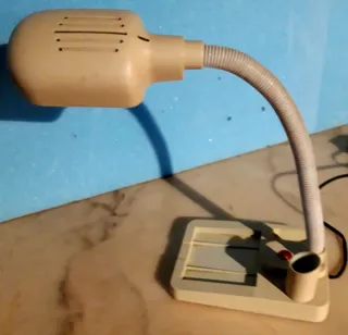 Lampade vintage beige e bianche