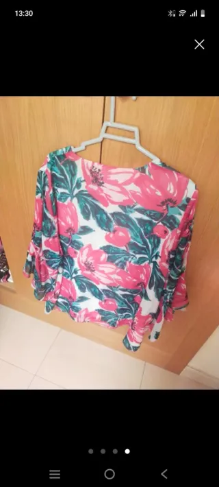 Blusa de gasa floral