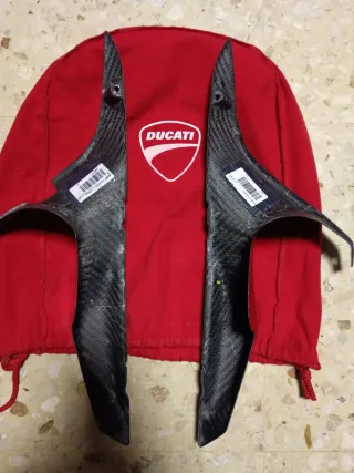 Copricondotti Carbonio per Ducati 1098 R originali