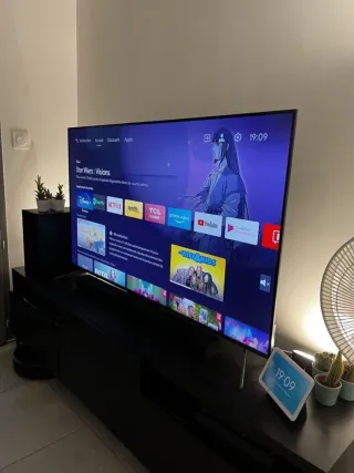 Nuevo TV  en caja sin abrir Smart TV  Precio: €220