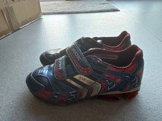 Lote 5 pares Zapatillas niño