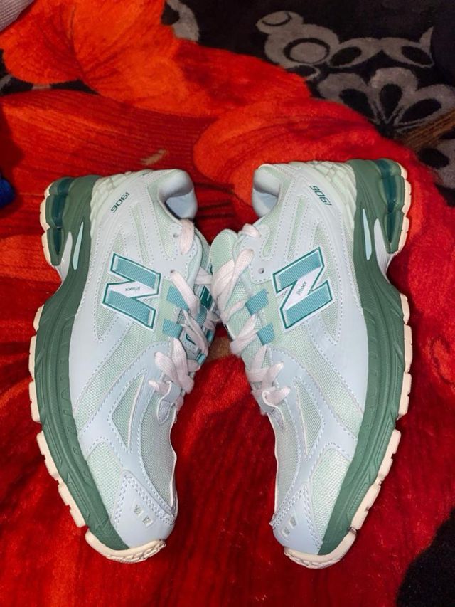 New Balance Bambas Azul y Verde.