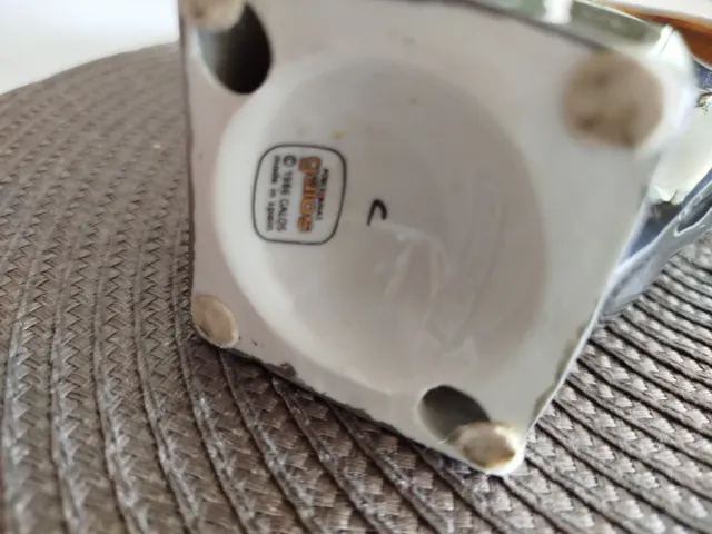 Escultura Mujer Platino y Oro