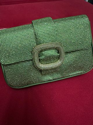 Bolso fiesta Zara pedrería verde y dorado