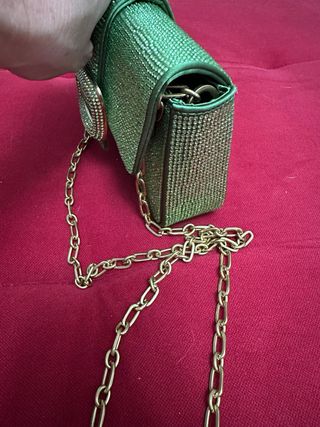Bolso fiesta Zara pedrería verde y dorado