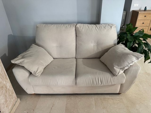 Sofá de 2 plazas beige