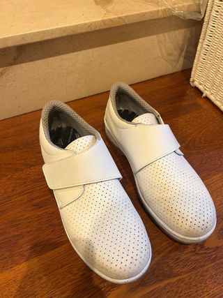 Zapatos Sanitarios Blancos