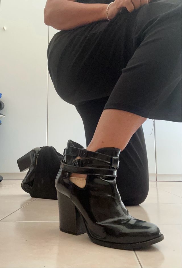 Tronchetti in pelle spazzolata neri