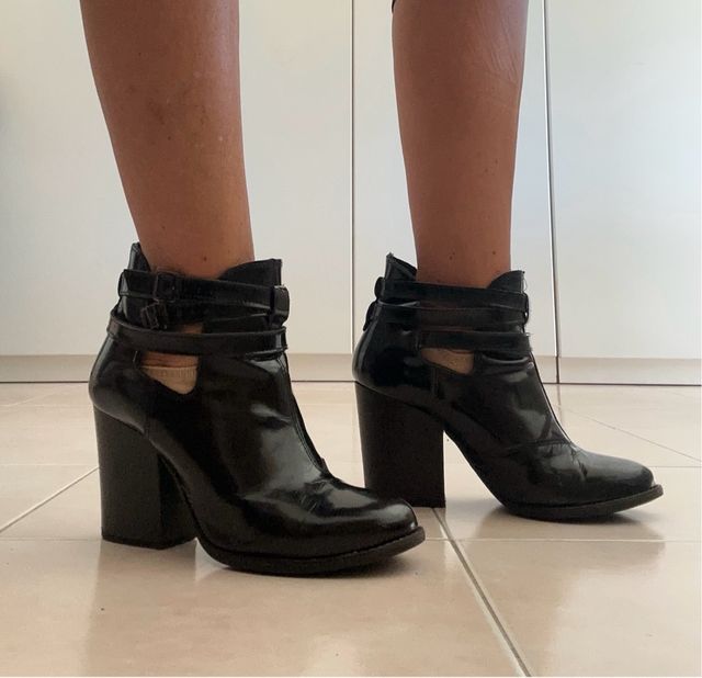 Tronchetti in pelle spazzolata neri