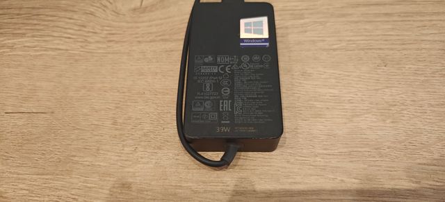 Cargador Microsoft Surface Laptop GO 39W Original